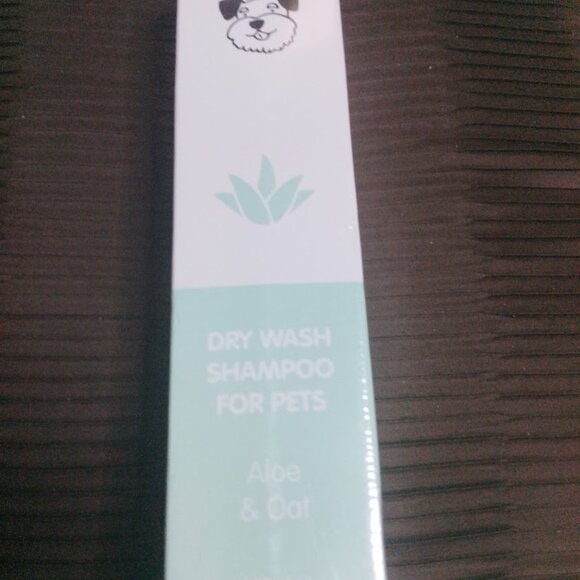 Dry Wash Shampoo for Pets - Picture 1 of 3